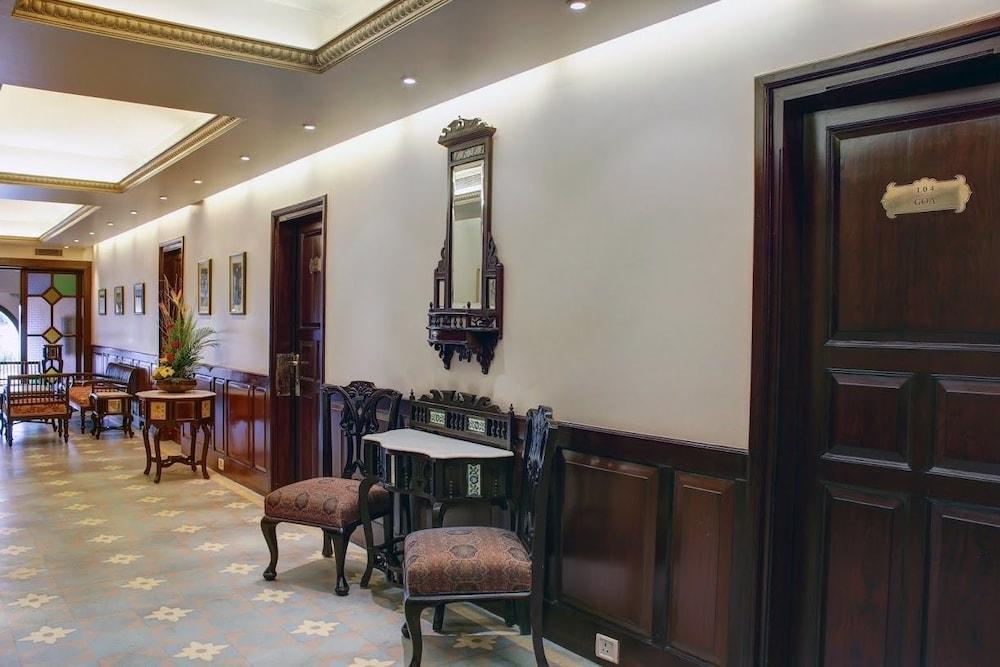 Palace On Ganges - Heritage Hotel Varanasi Eksteriør bilde
