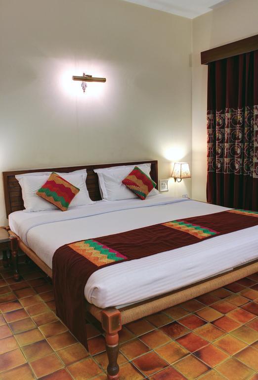Palace On Ganges - Heritage Hotel Varanasi Rom bilde