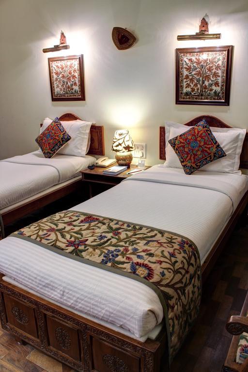 Palace On Ganges - Heritage Hotel Varanasi Rom bilde