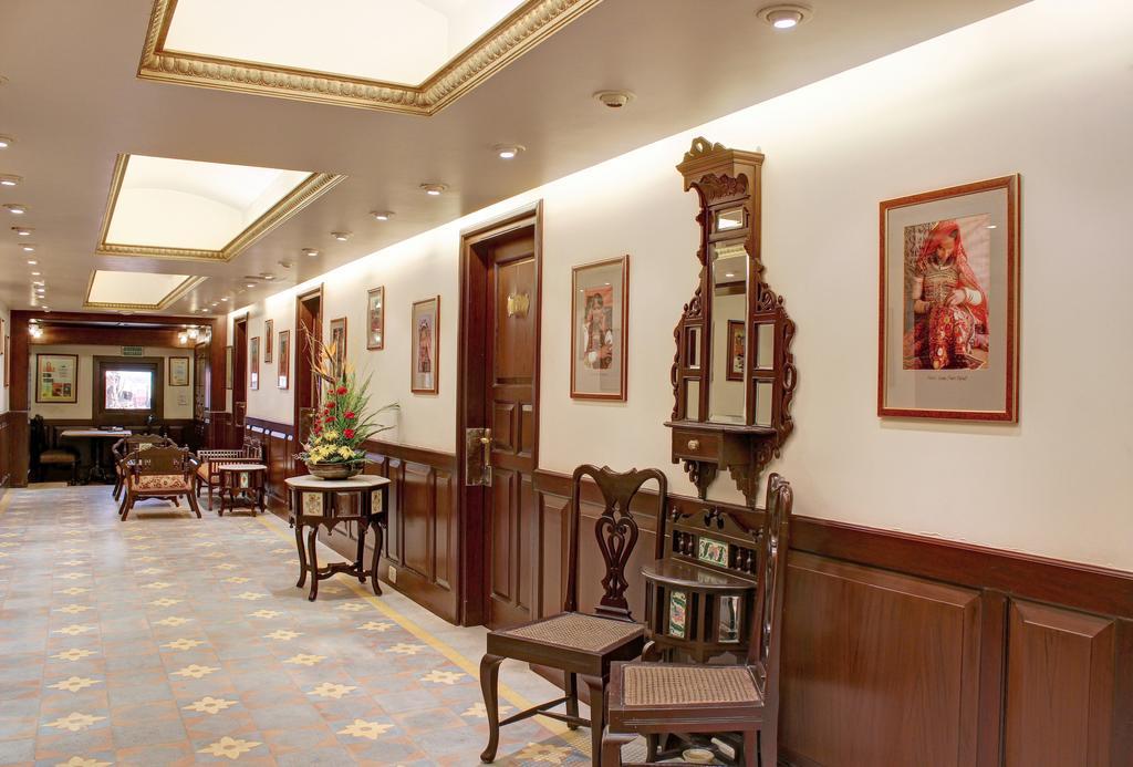 Palace On Ganges - Heritage Hotel Varanasi Eksteriør bilde