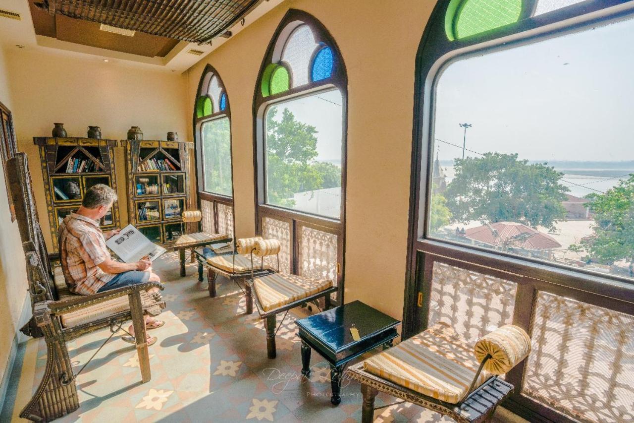 Palace On Ganges - Heritage Hotel Varanasi Eksteriør bilde