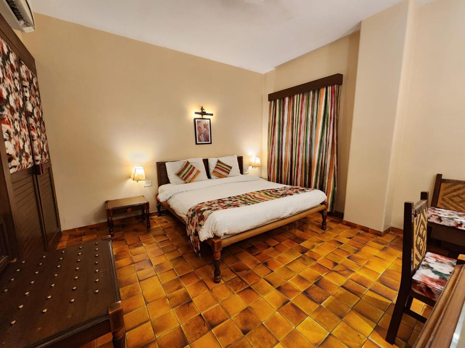 Palace On Ganges - Heritage Hotel Varanasi Eksteriør bilde