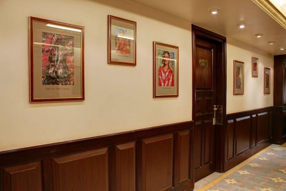 Palace On Ganges - Heritage Hotel Varanasi Eksteriør bilde